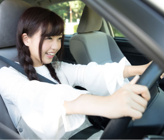 プレミアプラン―AT車なら最短15日、MT車なら最短17日で免許取得!